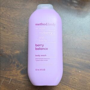Method Body Berry Balance Body Wash - Purple